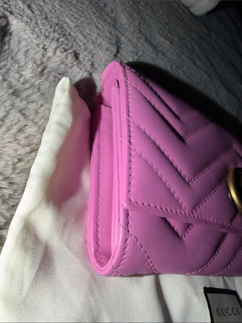 Gucci continental wallet